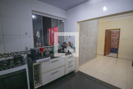 Casa para alugar com 300m², 3 quartos e sem vaga Casa para alugar com 300m², 3 quartos e sem vagaCozinha