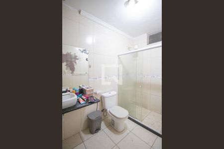 Casa para alugar com 300m², 3 quartos e sem vaga Casa para alugar com 300m², 3 quartos e sem vagaBanheiro da Suíte 1