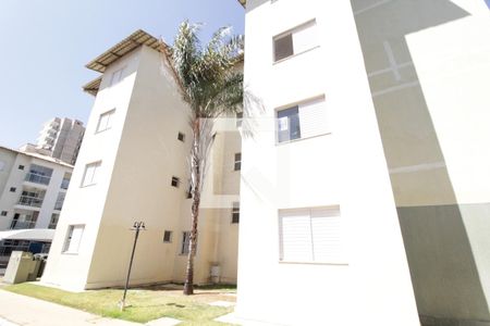 Fachada do bloco de apartamento para alugar com 3 quartos, 71m² em Laranjeiras, Uberlândia