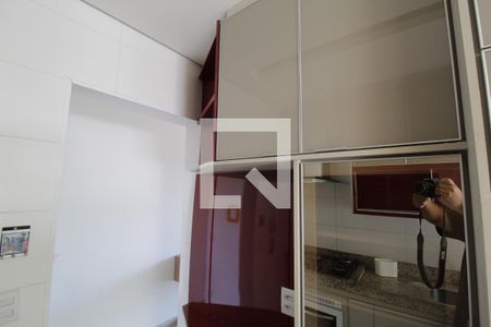 Cozinha de apartamento para alugar com 3 quartos, 71m² em Laranjeiras, Uberlândia