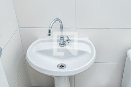 Apartamento para alugar com 32m², 2 quartos e sem vaga Apartamento para alugar com 32m², 2 quartos e sem vagaBanheiro
