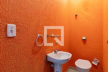 Lavabo de casa para alugar com 3 quartos, 120m² em Jardim das Vertentes, São Paulo
