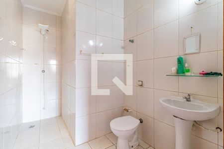 Casa à venda com 120m², 3 quartos e 3 vagasSuite - Banheiro