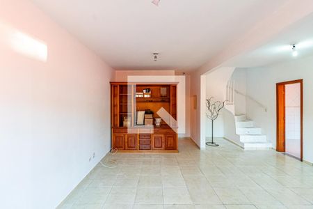 Sala de casa para alugar com 3 quartos, 120m² em Jardim das Vertentes, São Paulo