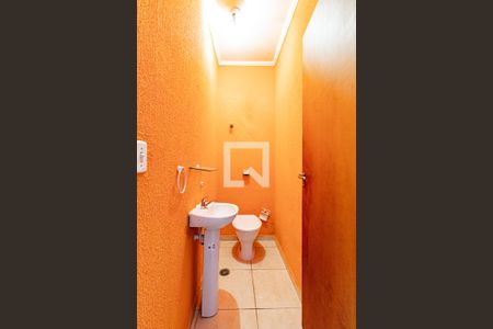 Lavabo de casa para alugar com 3 quartos, 120m² em Jardim das Vertentes, São Paulo