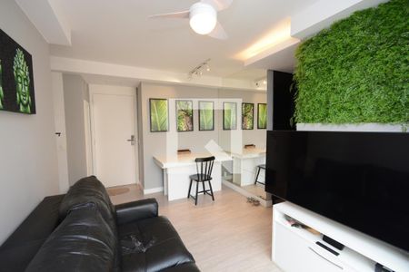 Sala de apartamento à venda com 2 quartos, 50m² em Usina Piratininga, São Paulo