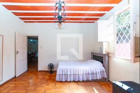 Casa à venda com 245m², 3 quartos e 25 vagas Casa à venda com 245m², 3 quartos e 25 vagasQuarto 3