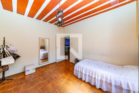 Casa à venda com 245m², 3 quartos e 25 vagas Casa à venda com 245m², 3 quartos e 25 vagasQuarto 3