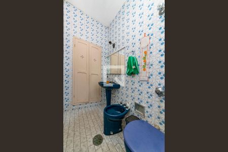 Casa à venda com 245m², 3 quartos e 25 vagas Casa à venda com 245m², 3 quartos e 25 vagasBanheiro