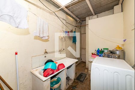 Casa à venda com 245m², 3 quartos e 25 vagas Casa à venda com 245m², 3 quartos e 25 vagasÁrea de Serviço