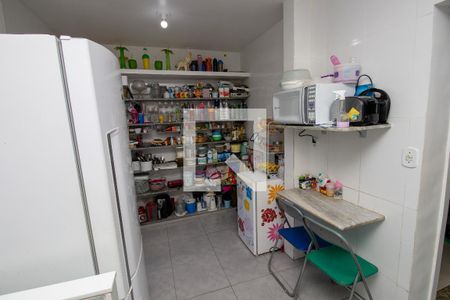 Casa de condomínio à venda com 198m², 4 quartos e 2 vagasCozinha