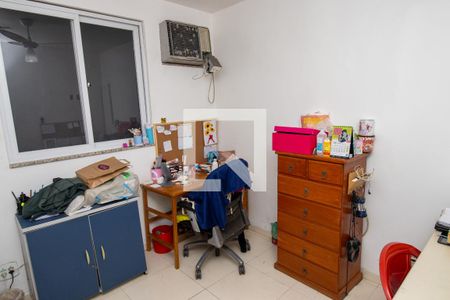 Casa de condomínio à venda com 198m², 4 quartos e 2 vagasQuarto 