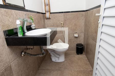 Casa de condomínio à venda com 198m², 4 quartos e 2 vagasBanheiro terraço