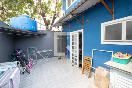 Casa de condomínio à venda com 198m², 4 quartos e 2 vagasÁrea de Serviço