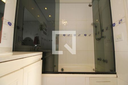 Apartamento à venda com 132m², 4 quartos e 2 vagasBanheiro Social