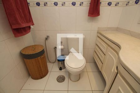 Apartamento à venda com 132m², 4 quartos e 2 vagasBanheiro Social