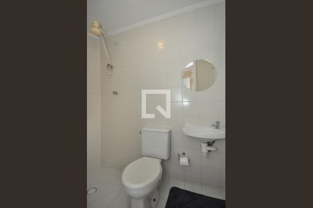 Apartamento à venda com 130m², 3 quartos e 2 vagas Apartamento à venda com 130m², 3 quartos e 2 vagasBanheiro de Serviço