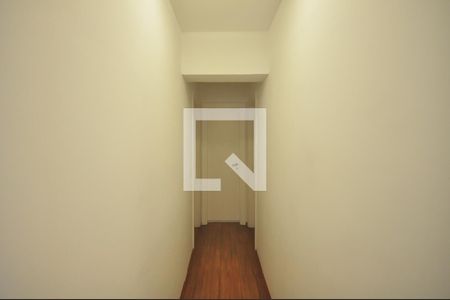 Apartamento à venda com 130m², 3 quartos e 2 vagas Apartamento à venda com 130m², 3 quartos e 2 vagasCorredor