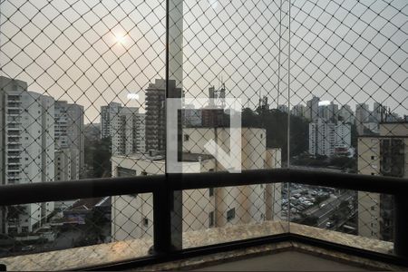Apartamento à venda com 130m², 3 quartos e 2 vagas Apartamento à venda com 130m², 3 quartos e 2 vagasVaranda da Suíte