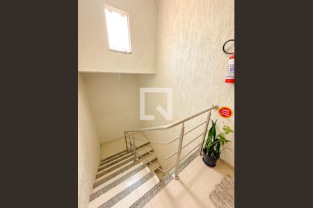 Apartamento para alugar com 130m², 3 quartos e 2 vagasHall social