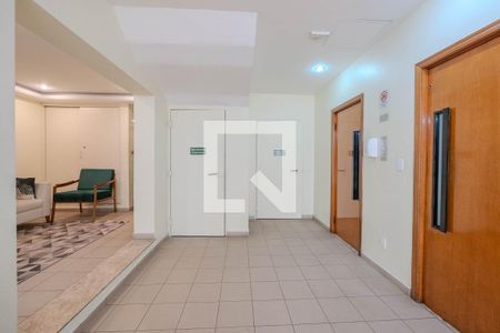 Studio para alugar com 38m², 1 quarto e sem vaga Studio para alugar com 38m², 1 quarto e sem vagaHall de entrada