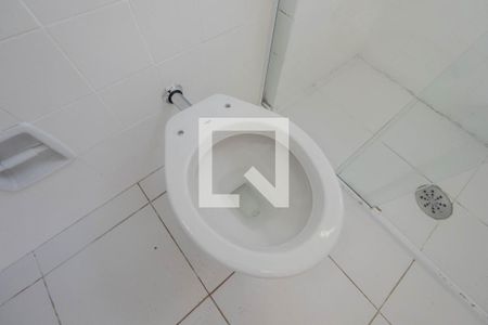 Banheiro de kitnet/studio para alugar com 1 quarto, 38m² em Consolação, São Paulo