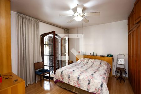 Casa à venda com 220m², 3 quartos e 4 vagas Casa à venda com 220m², 3 quartos e 4 vagassuíte 1