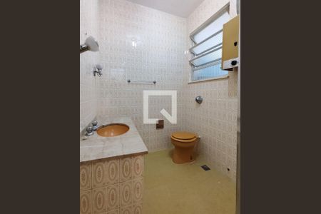 Casa à venda com 63m², 2 quartos e sem vaga Casa à venda com 63m², 2 quartos e sem vagaBanheiro