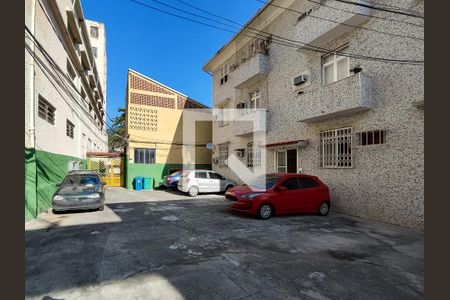 Casa à venda com 63m², 2 quartos e sem vaga Casa à venda com 63m², 2 quartos e sem vagaFachada