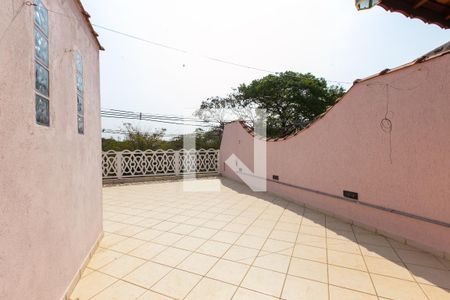 Casa para alugar com 170m², 2 quartos e 1 vaga Casa para alugar com 170m², 2 quartos e 1 vagaQuintal