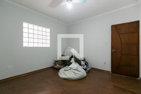 Casa para alugar com 170m², 2 quartos e 1 vaga Casa para alugar com 170m², 2 quartos e 1 vagaQuarto 1