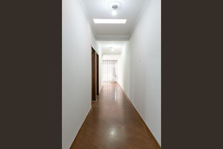 Casa para alugar com 170m², 2 quartos e 1 vaga Casa para alugar com 170m², 2 quartos e 1 vagaCorredor