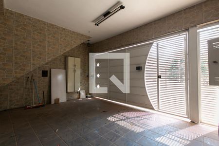 Casa para alugar com 170m², 2 quartos e 1 vaga Casa para alugar com 170m², 2 quartos e 1 vagaGaragem