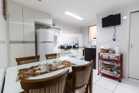 Apartamento à venda com 60m², 1 quarto e sem vagaCozinha