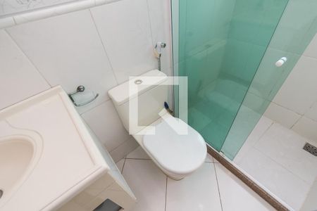 Casa para alugar com 77m², 2 quartos e sem vaga Casa para alugar com 77m², 2 quartos e sem vagaBanheiro Social