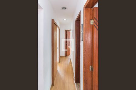 Casa para alugar com 77m², 2 quartos e sem vaga Casa para alugar com 77m², 2 quartos e sem vagaCorredor