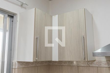 Casa para alugar com 77m², 2 quartos e sem vaga Casa para alugar com 77m², 2 quartos e sem vagaCozinha - Armários