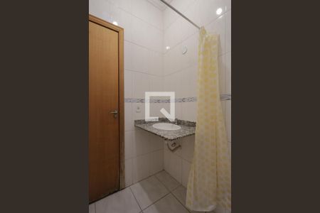 Casa à venda com 106m², 3 quartos e 2 vagasBanheiro Social