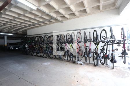 Apartamento à venda com 37m², 1 quarto e sem vagaÁrea comum - Bicicletário