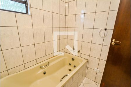 Apartamento para alugar com 140m², 3 quartos e 2 vagas Apartamento para alugar com 140m², 3 quartos e 2 vagasBanheiro da Suíte