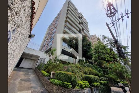 Apartamento à venda com 135m², 3 quartos e 1 vagaFachada