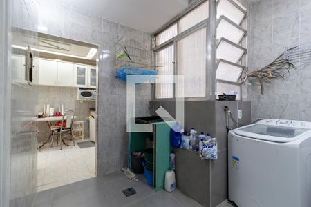 Apartamento à venda com 135m², 3 quartos e 1 vagaÁrea de Serviço