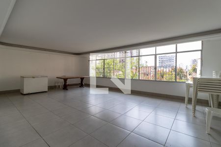 Apartamento à venda com 135m², 3 quartos e 1 vagaÁrea comum - Salão de festas