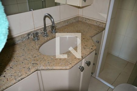 Apartamento à venda com 94m², 3 quartos e 3 vagasBanheiro Suite 2