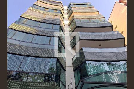 Apartamento à venda com 94m², 3 quartos e 3 vagasFachada