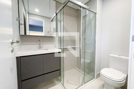 Banheiro de kitnet/studio para alugar com 1 quarto, 24m² em Pinheiros, São Paulo