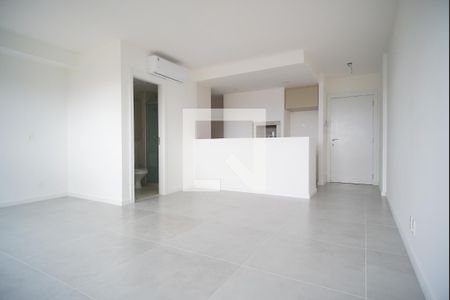 Sala  de kitnet/studio à venda com 1 quarto, 43m² em Petrópolis, Porto Alegre