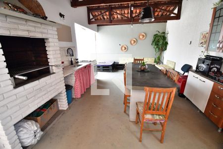 Casa à venda com 273m², 4 quartos e 2 vagasVaranda gourmet