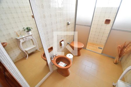 Casa à venda com 273m², 4 quartos e 2 vagasBanheiro