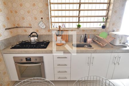 Casa à venda com 273m², 4 quartos e 2 vagasCozinha